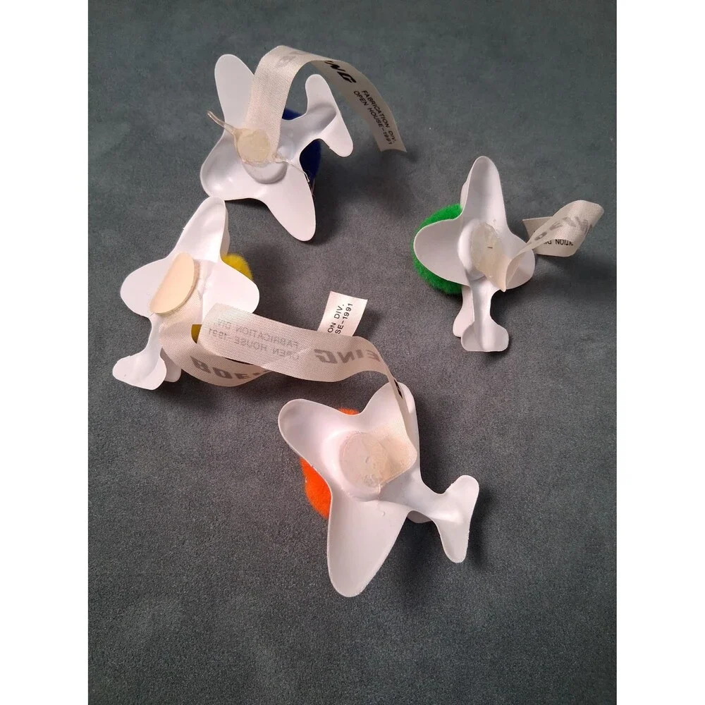 Vintage Boeing Weepuls in Airplanes Pom Pom Men 1991